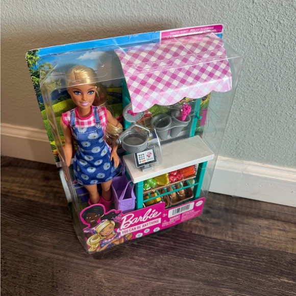 Barbie Pink and Blue Market Playset - Picture 3 of 7